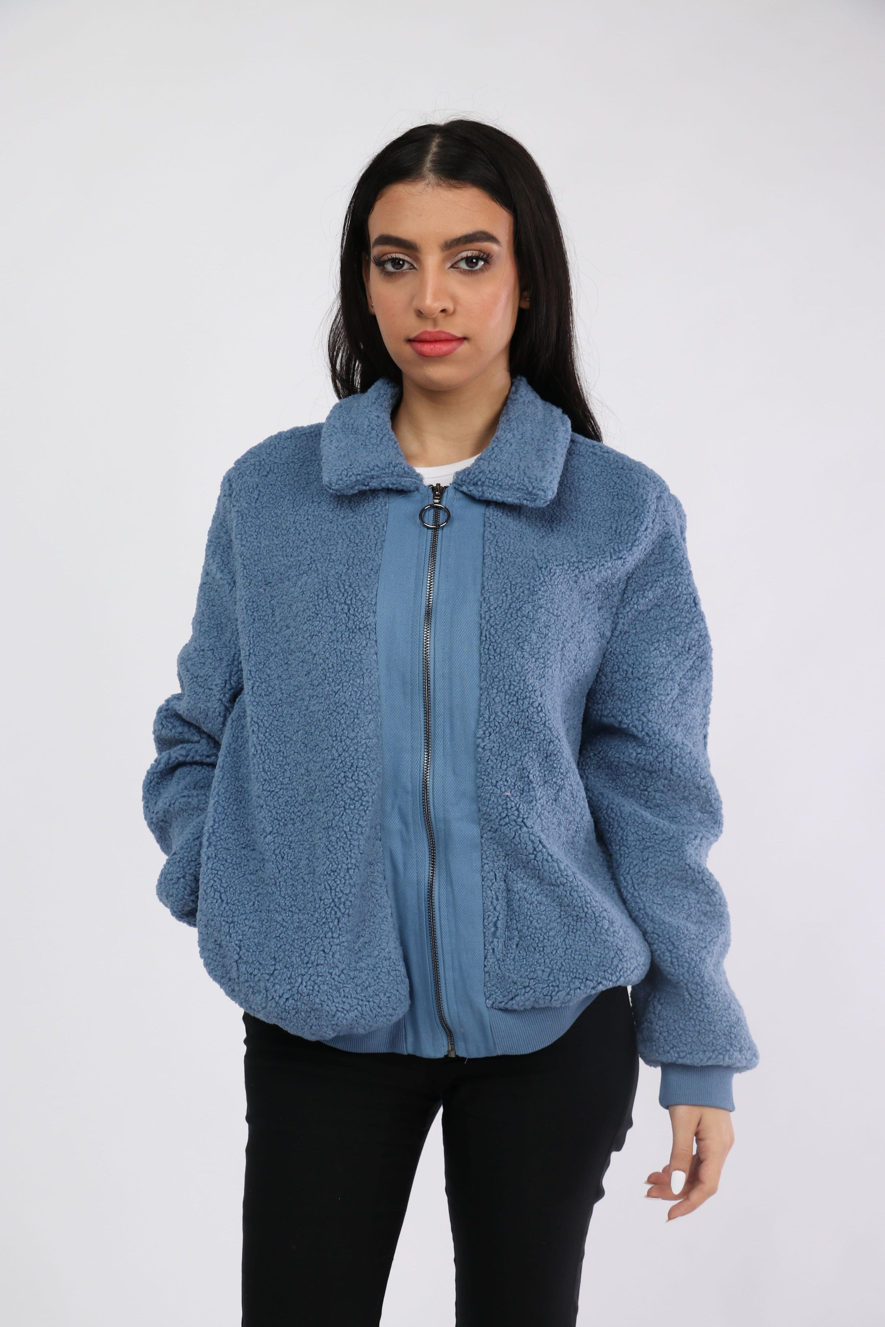 ميكا سترة فرو واسعة بسحاب وجيوب جانبية بأكمام طويلة