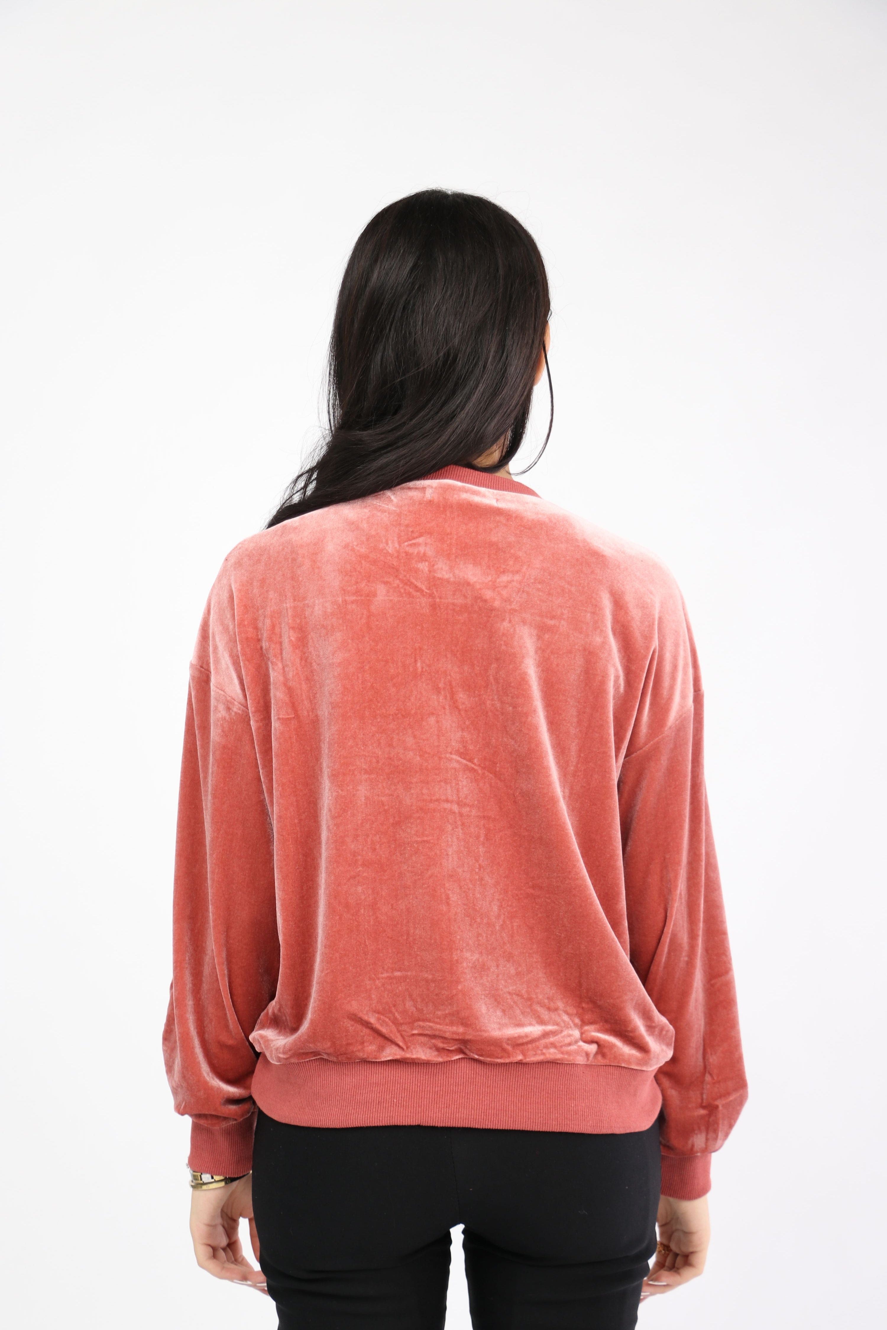 ميكا بلوزة سادة مطرزة بالخيط بأكمام طويلة