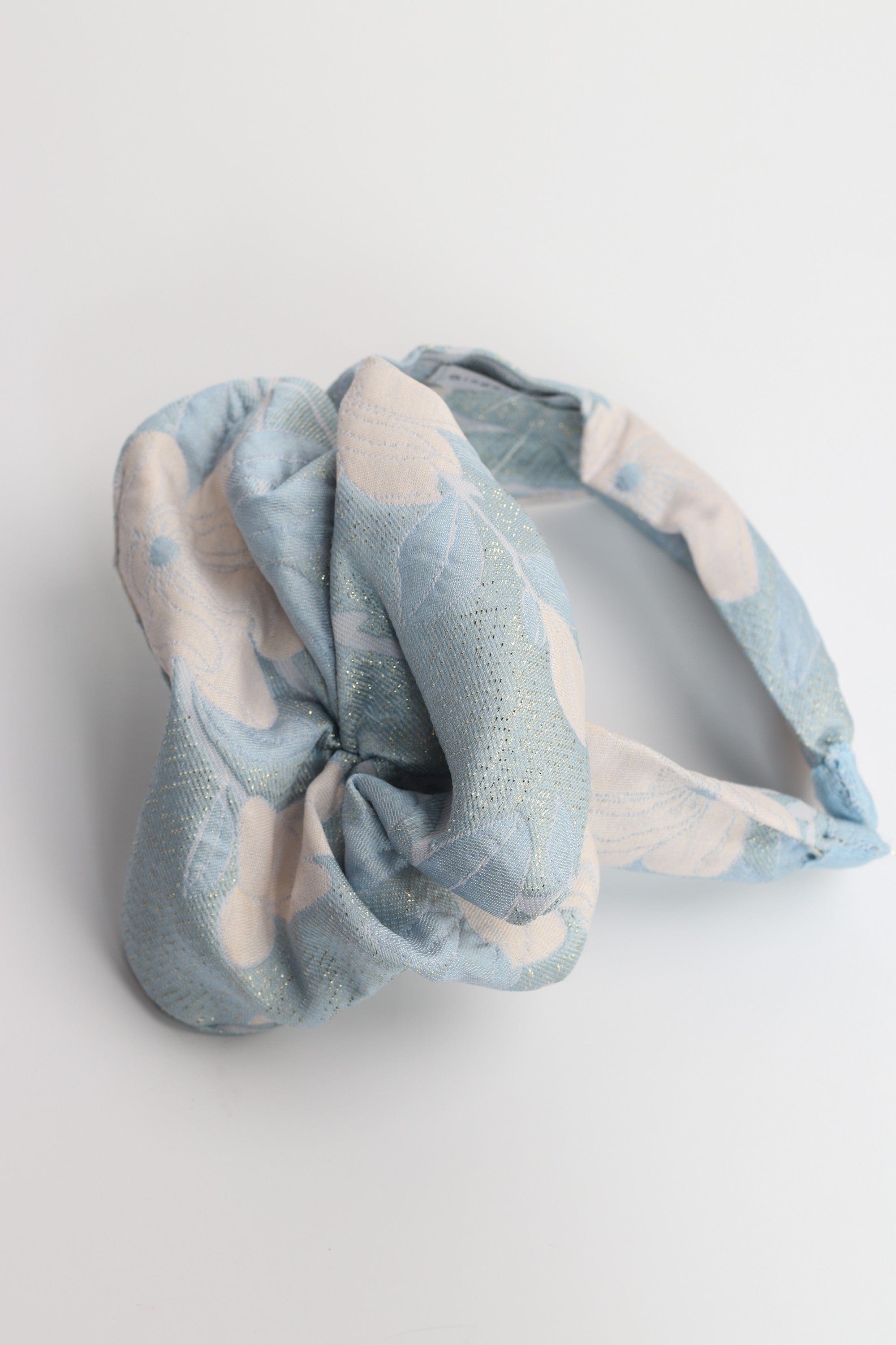 جينجرسنابس طوق سادة مضلع مزين بالورود رمادي