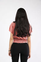 ميكا بلوزة بأكمام قصيرة مخملية قصيرة