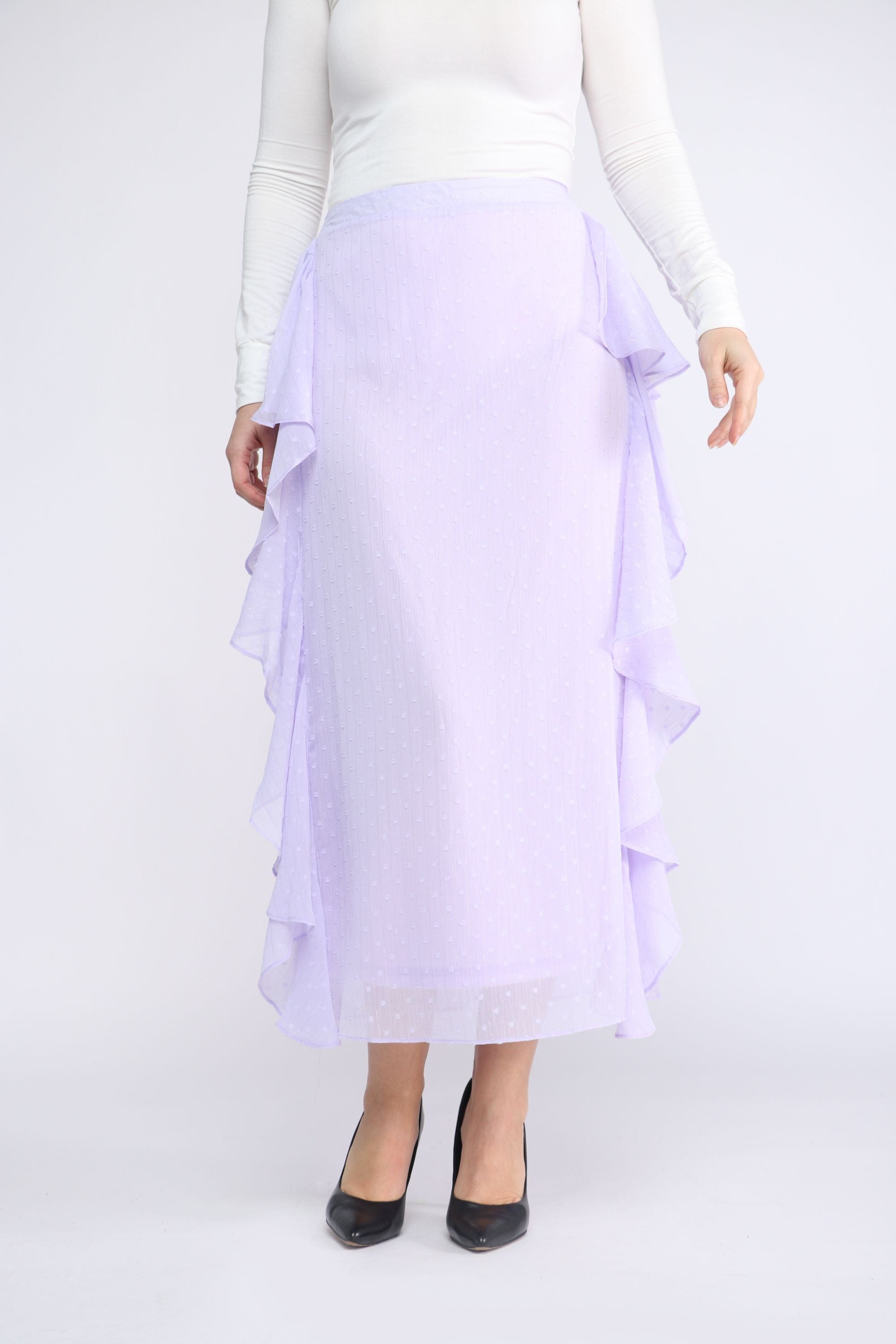 نتشي تنورة ميدي مكشكشة من الجانبين مزينة بطريز