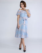 نتشي فستان ميدي دانتيل مفتوح من الكتف بفيونكة خصر بكم قصير