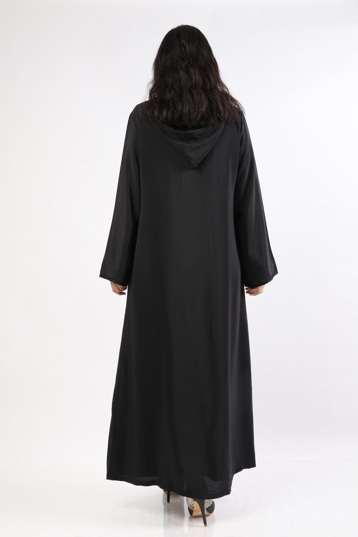 ديامانتين عباية سوداء للمحجبات مطرزة من الأمام أسود