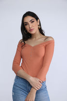 نتشي بلوزة بدون أكتاف بأزرار أمامية 3/4 كم نسائي