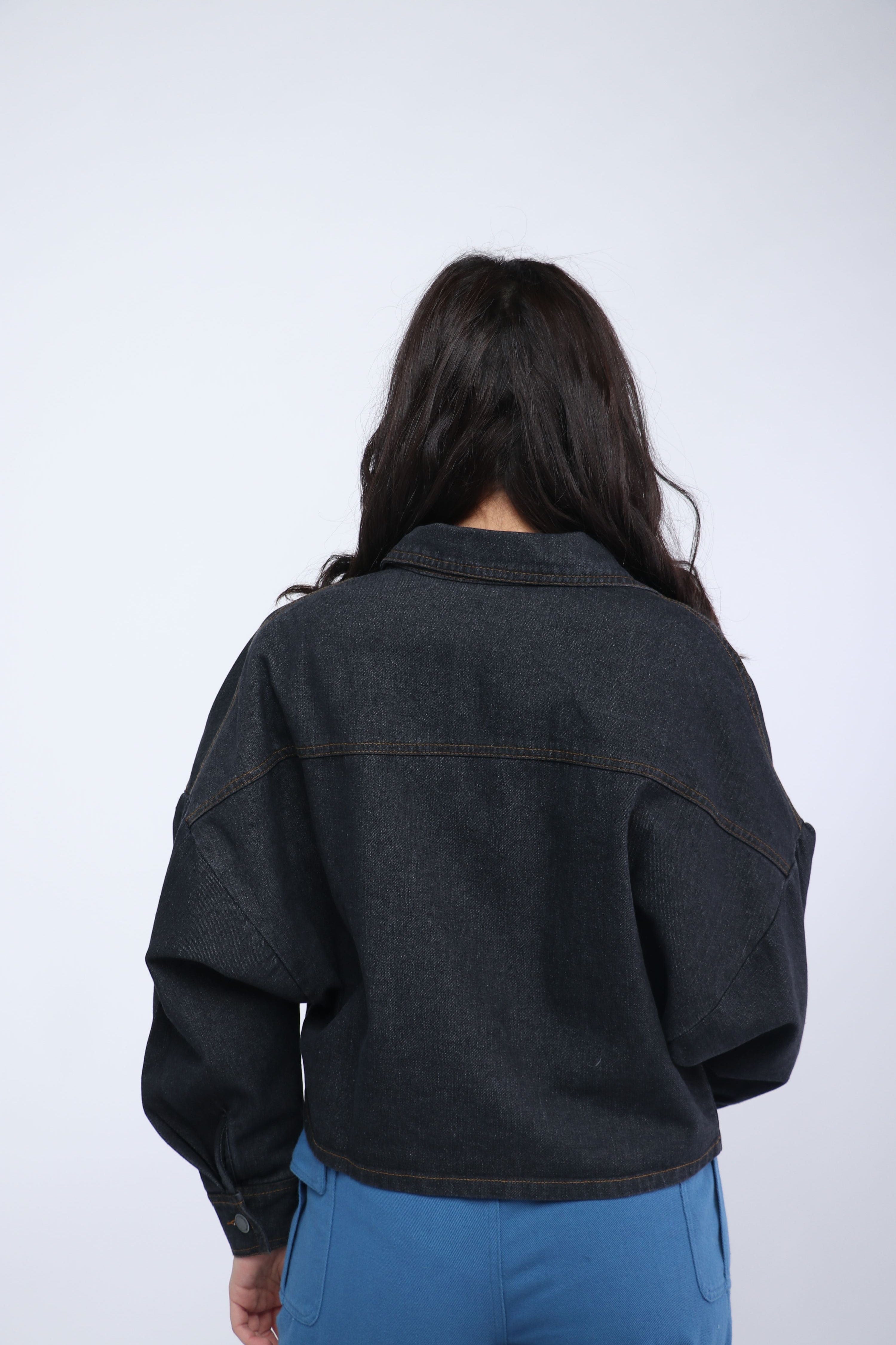 كيتشن جاكت جينز بأزرار أمامية معدنية وياقة كم طويل نسائي