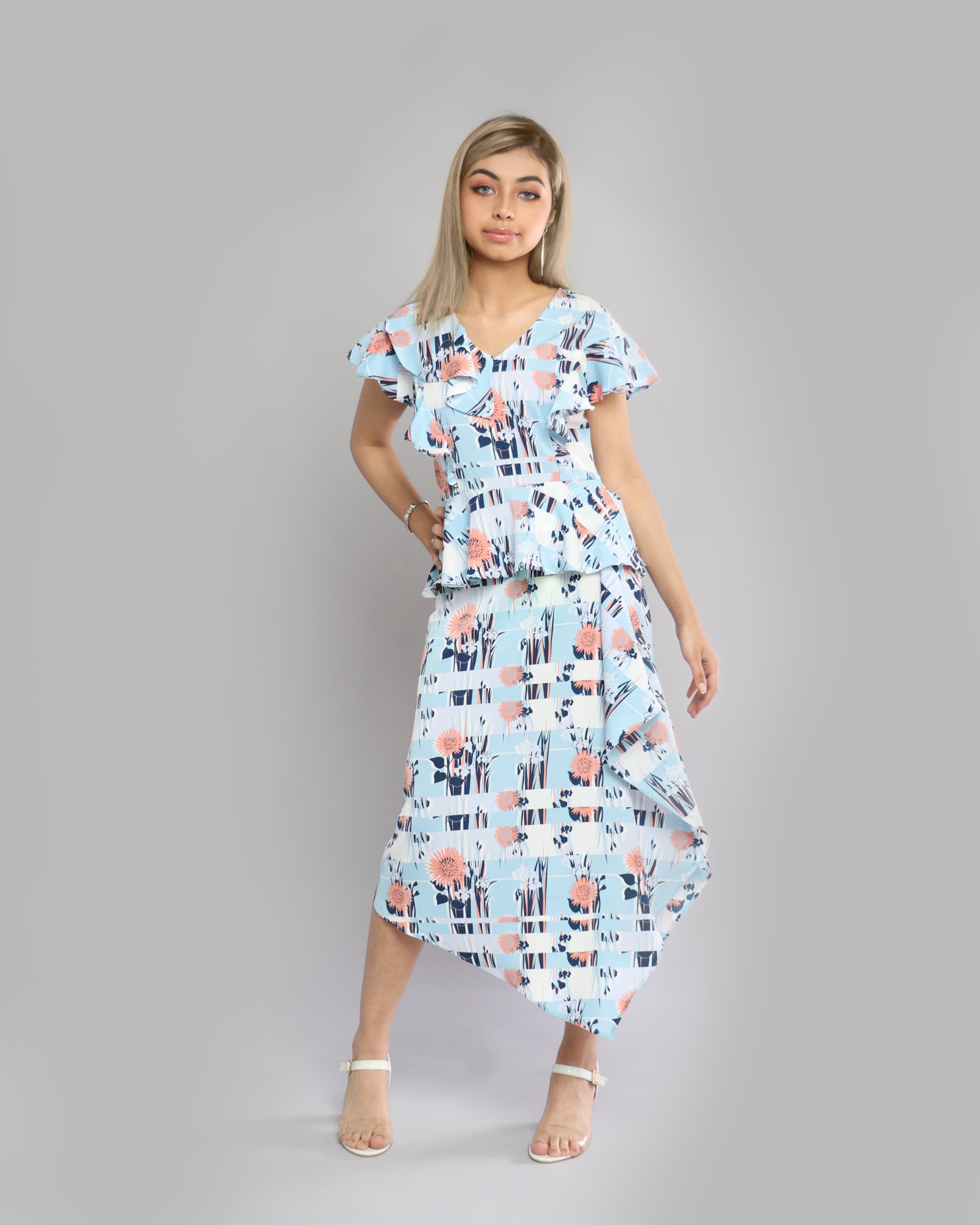 ميكا تنورة ميدي بتصميم قصة متعرجة