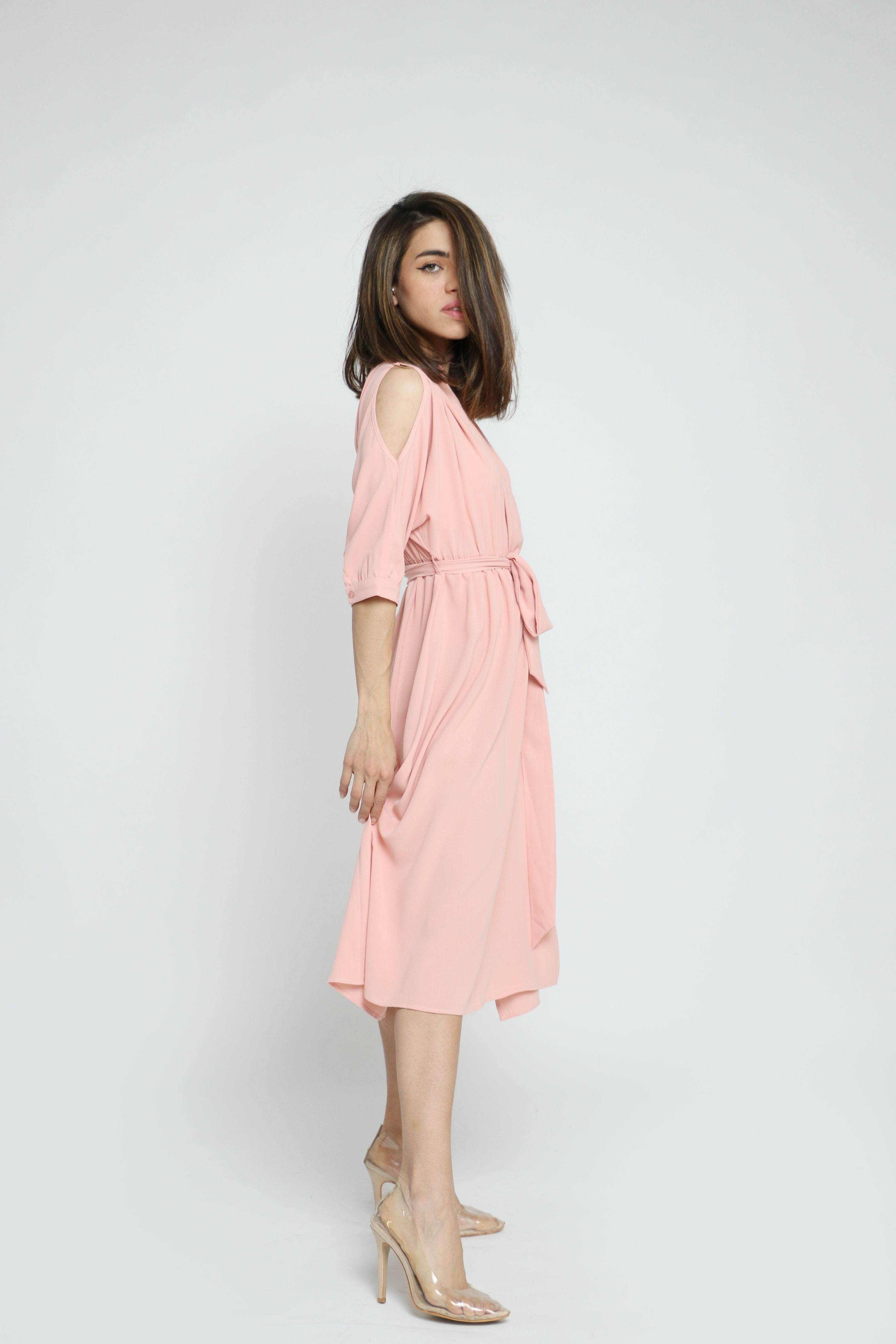 ميكا فستان ميدي سادة بحزام على الوسط كتف مكشوف