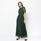 نتشي فستان طويل بأكمام قصيرة مخرم بحزام خصر