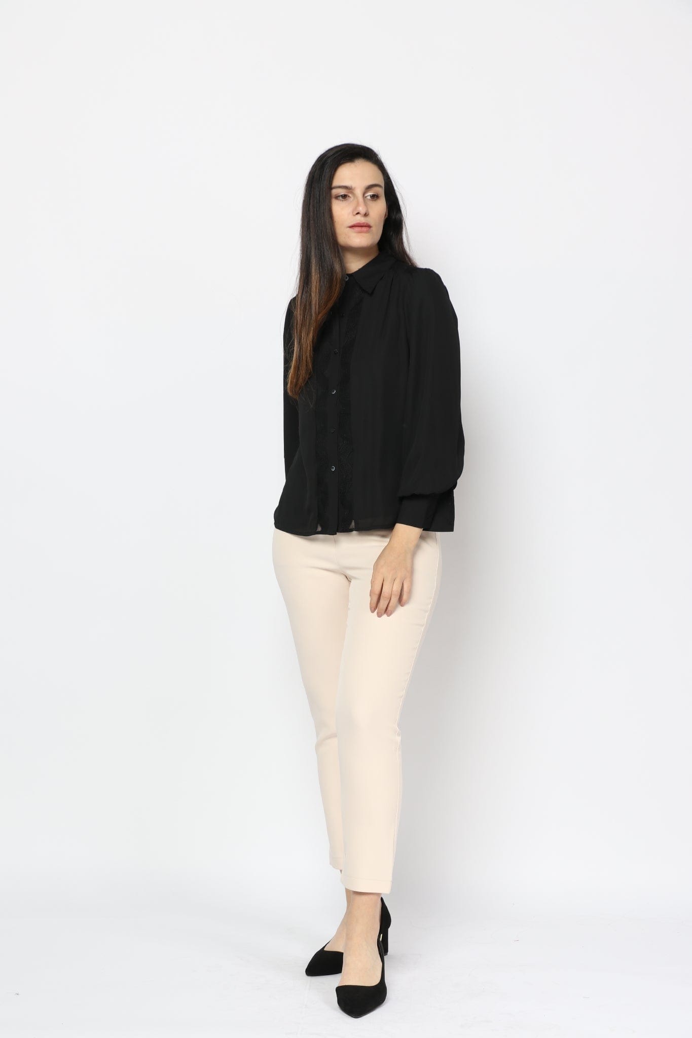 نتشي قميص كلاسيك بنفش على الصدر كم طويل نسائي