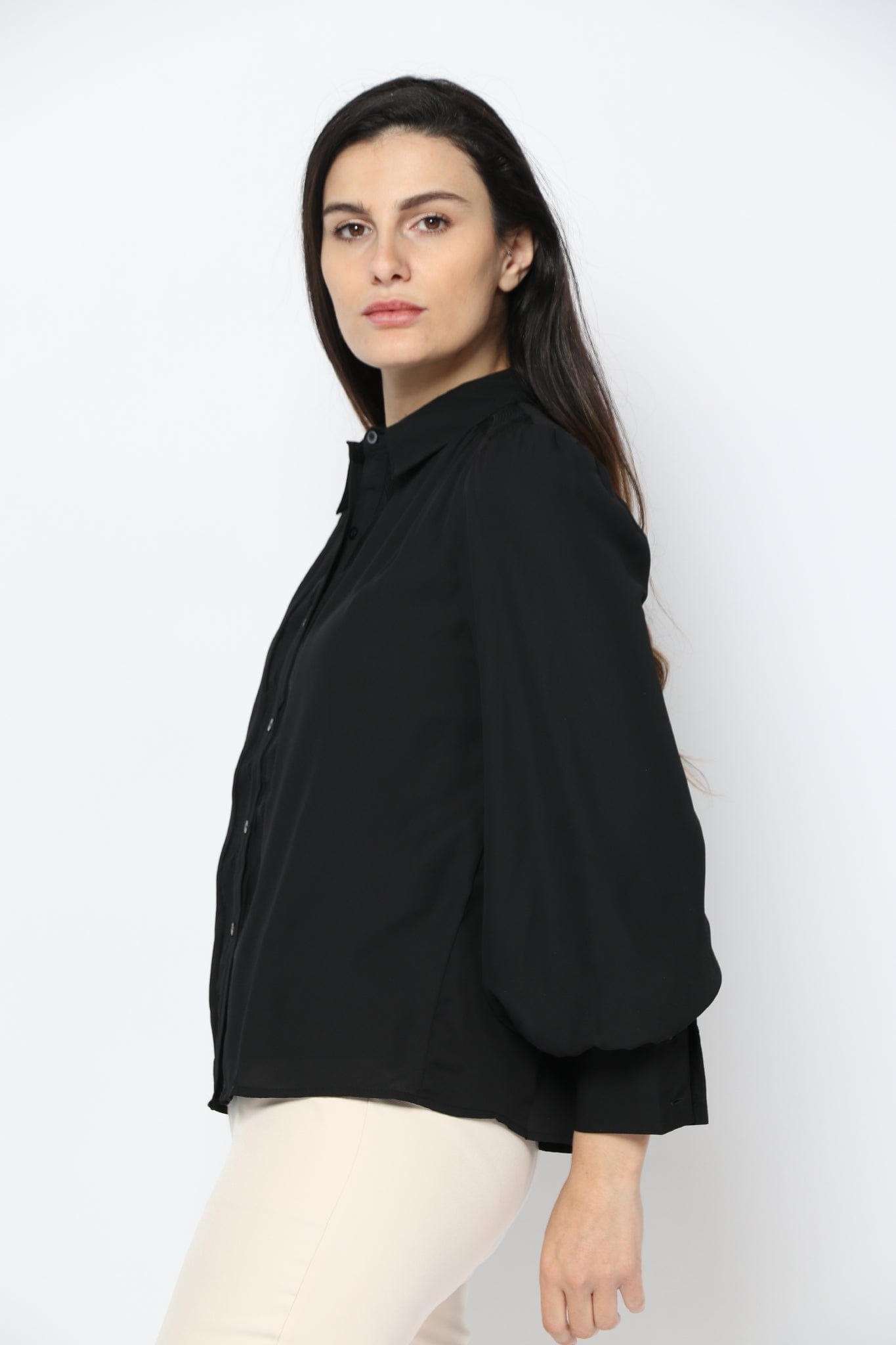 نتشي قميص كلاسيك بنفش على الصدر كم طويل نسائي