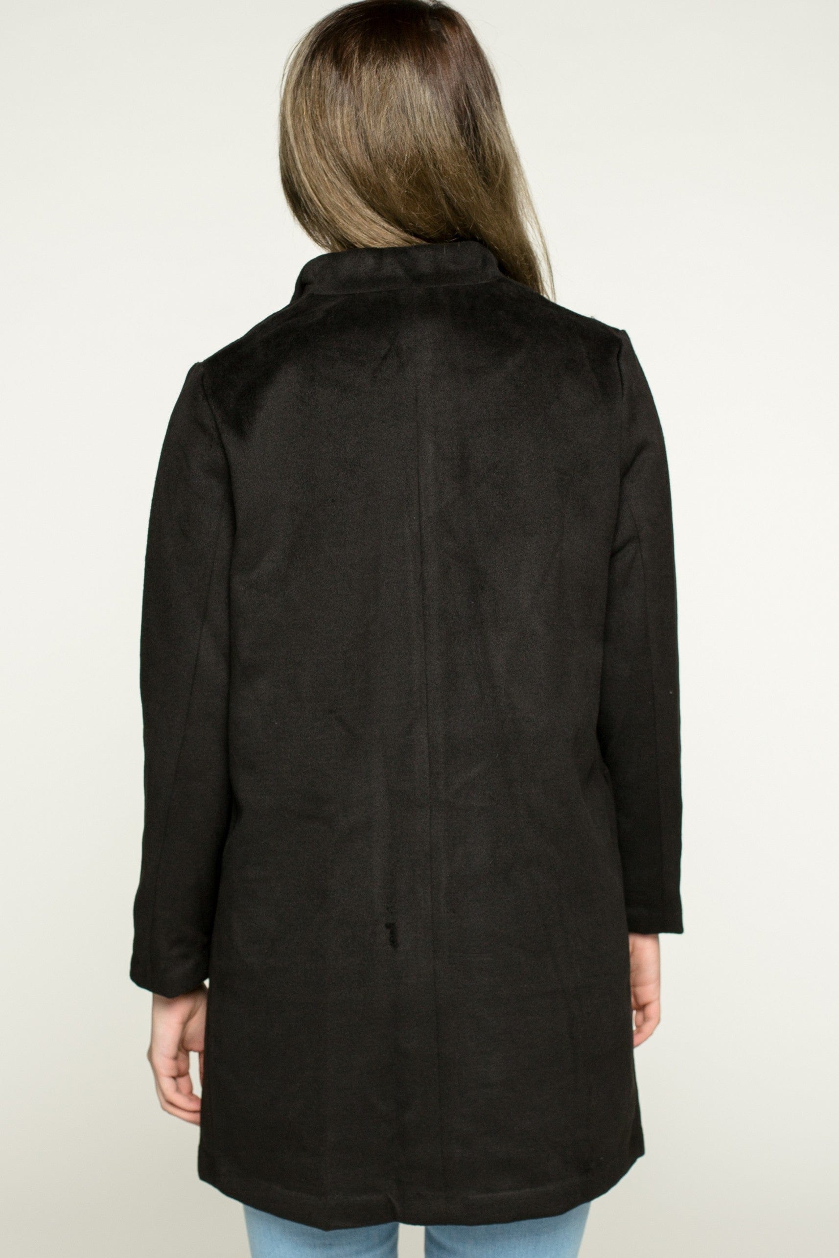 نتشي سترة سادة بجيوب جانبية بأكمام طويلة