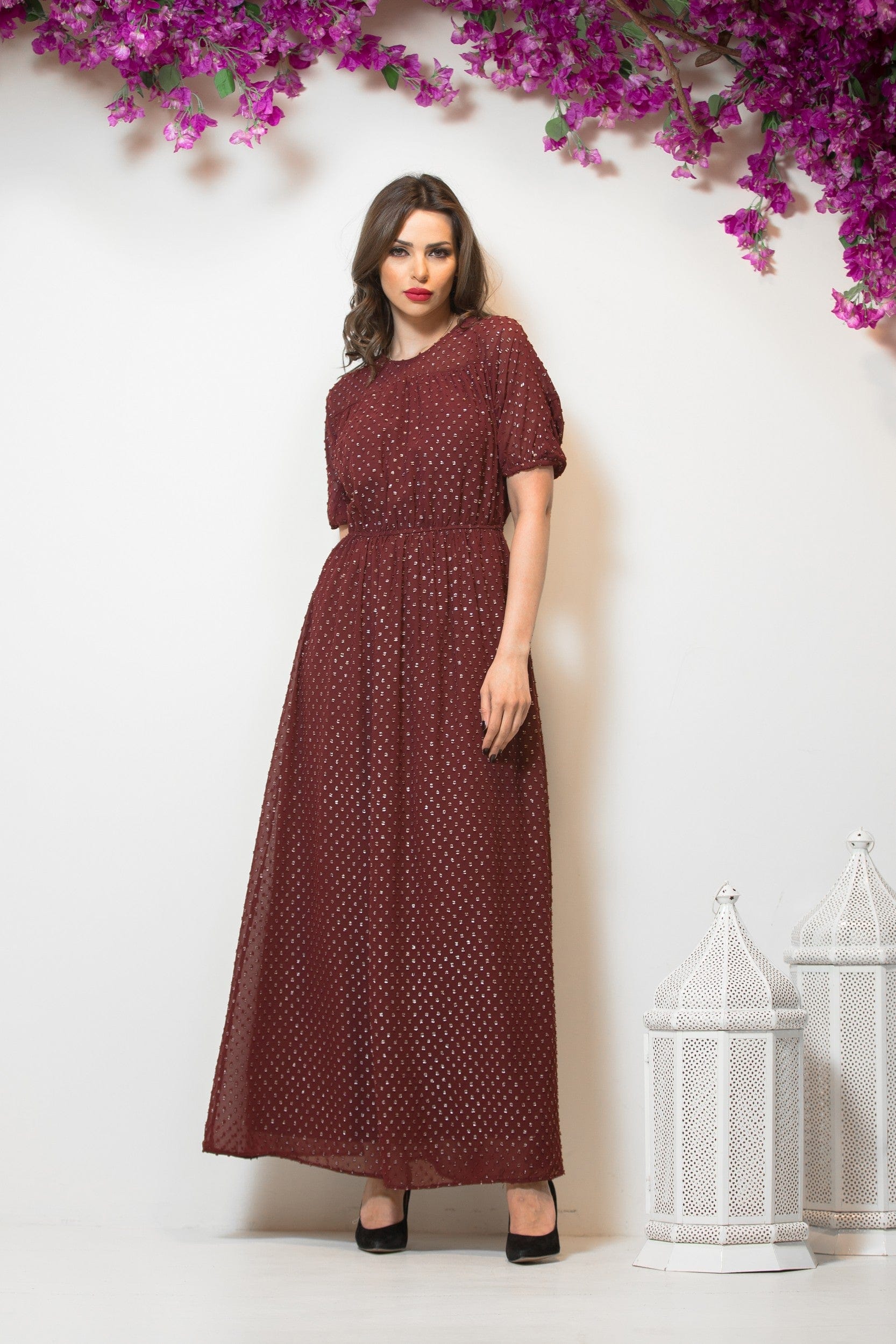 نتشي فستان طويل بوليستر بكم فراشة قصير