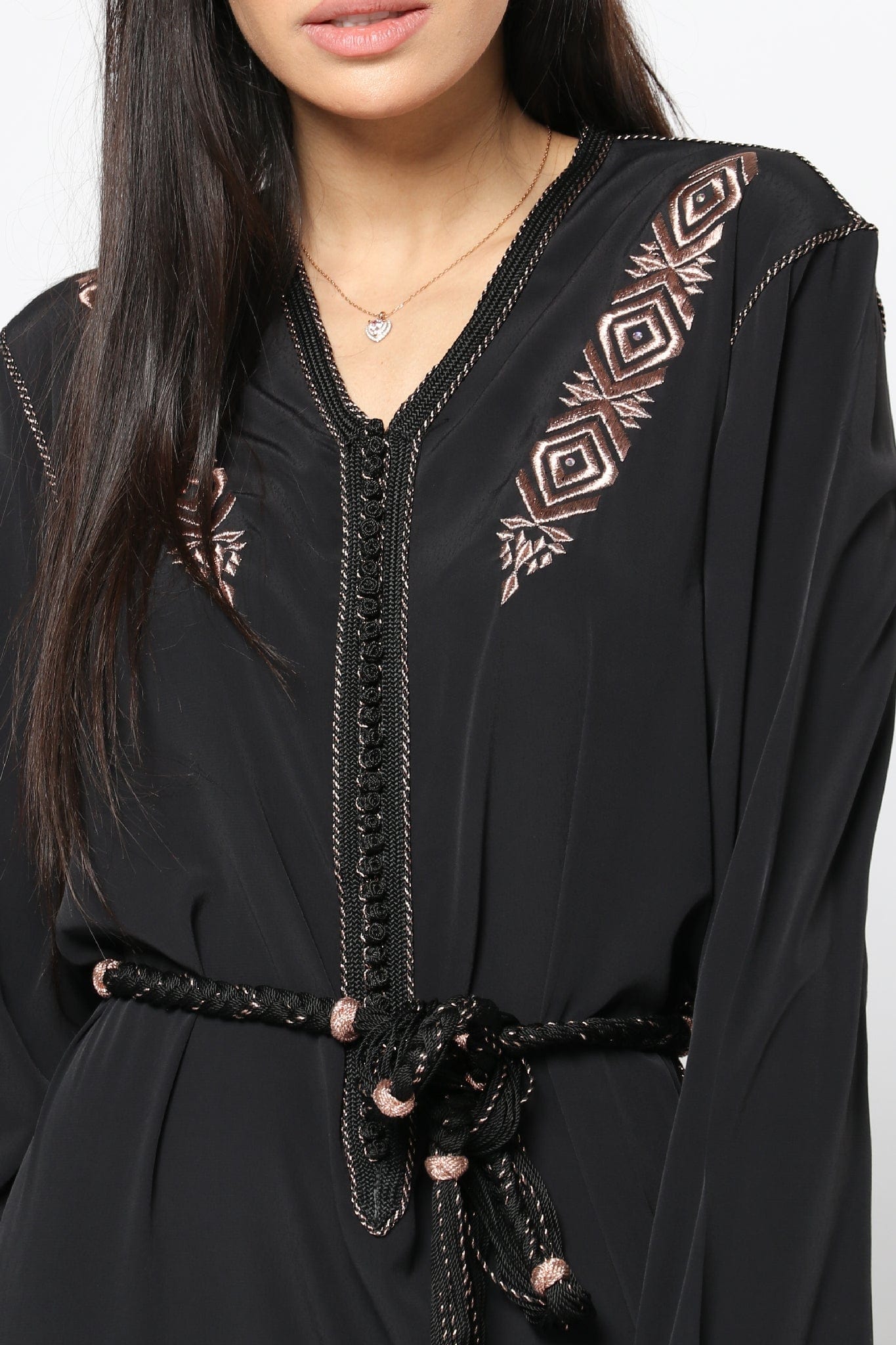 ديامانتين قفطان طويل بحزام على الخصر كم طويل