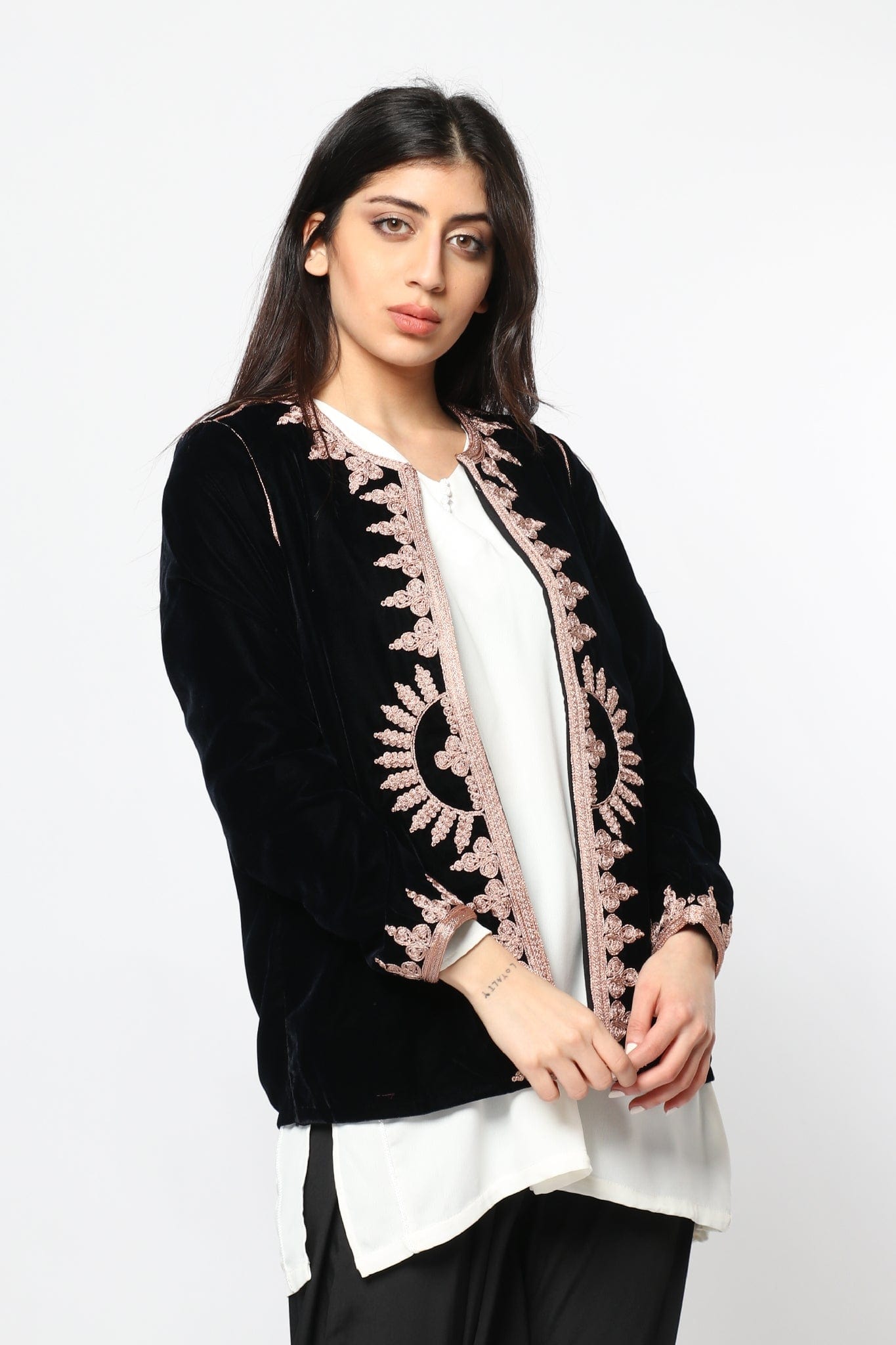 ديامانتين سترة سادة مزين بالخيوط طويلة الأكمام أسود