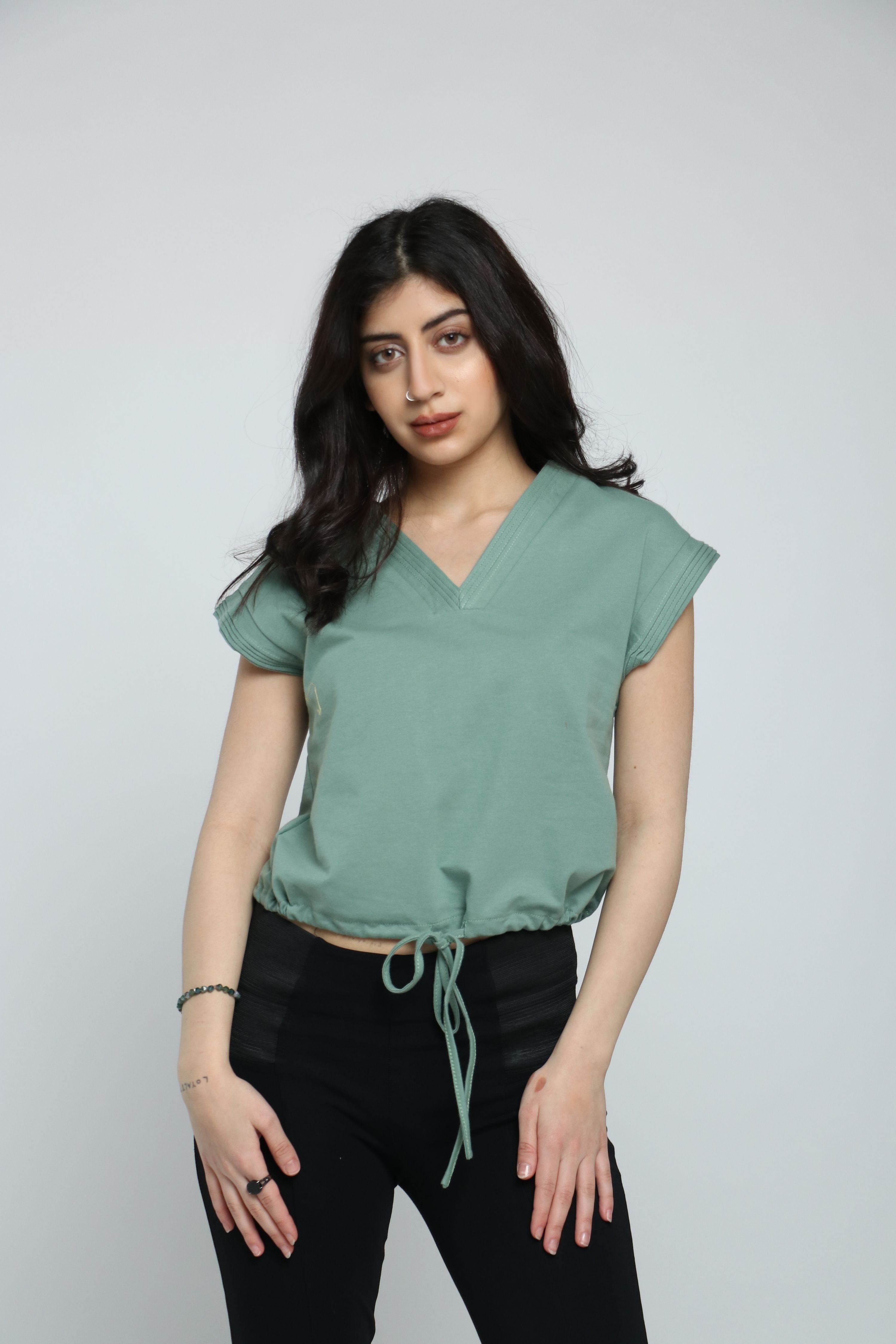 كيتشن بلوزة قطن سبعة كم قصير برباط على الخصر نسائي