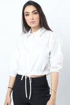 نتشي بلوزة برباط على الخصر بأزرار أمامية وياقة 3/4 كم نسائي