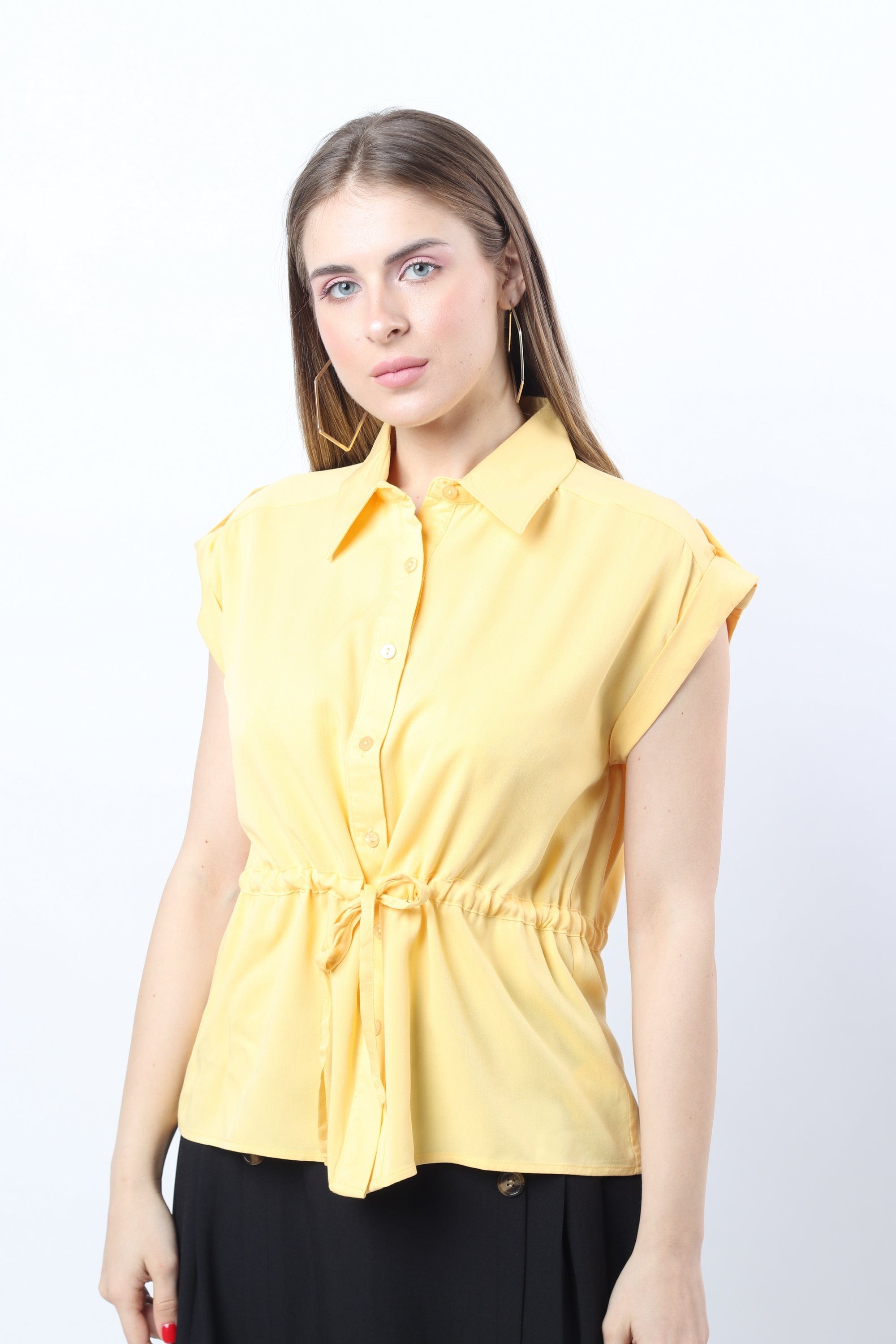 نتشي قميص برباط على الخصر وياقة كم قصير نسائي