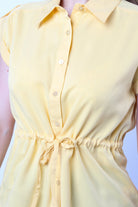 نتشي قميص برباط على الخصر وياقة كم قصير نسائي