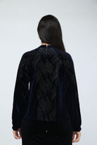 نتشي بلوزة سادة لامعة بأكمام طويلة