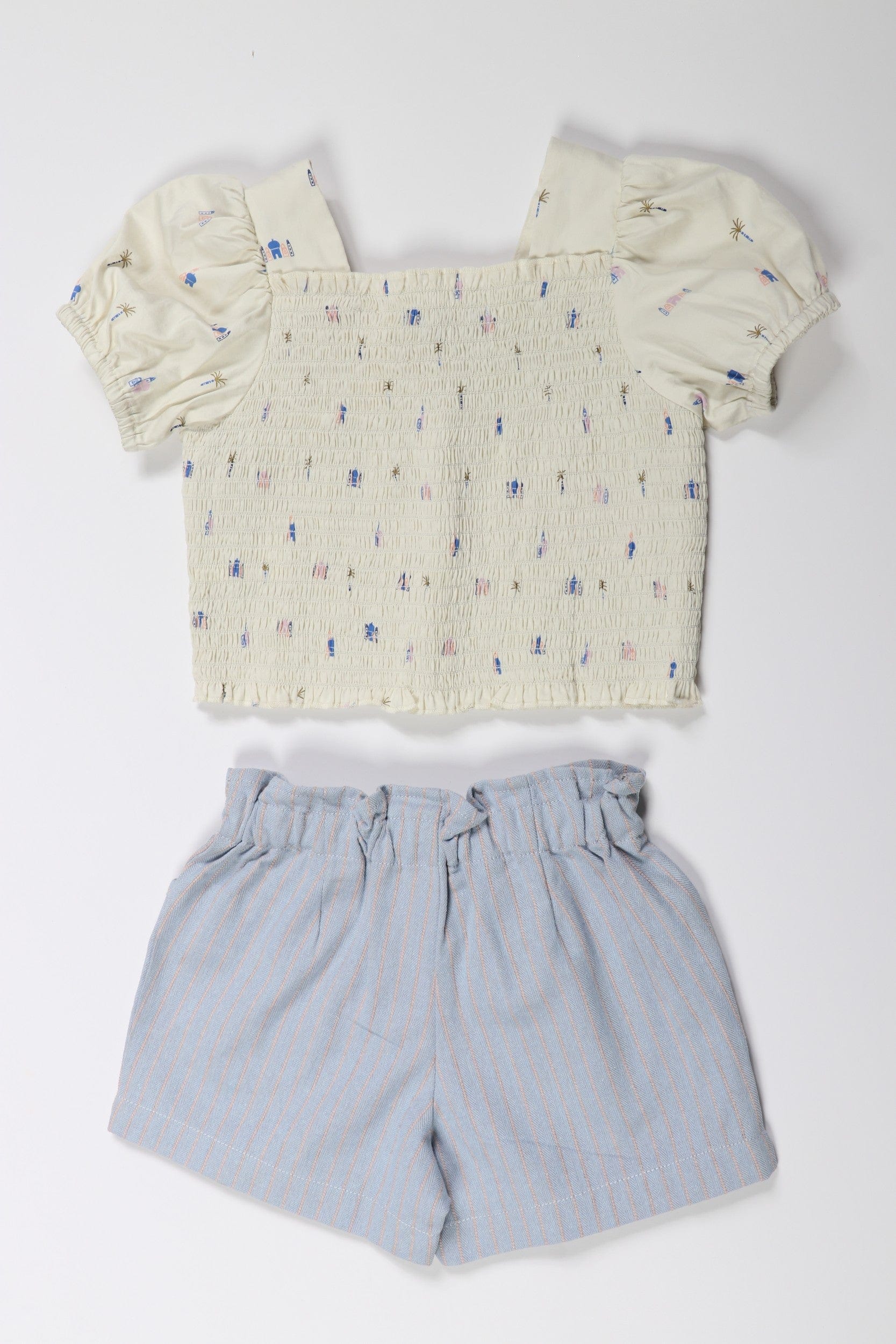 جينجرسنابس شورت بناتي مخطط بالطول بجيوب جانبية بأزرار أمامية أزرق فاتح