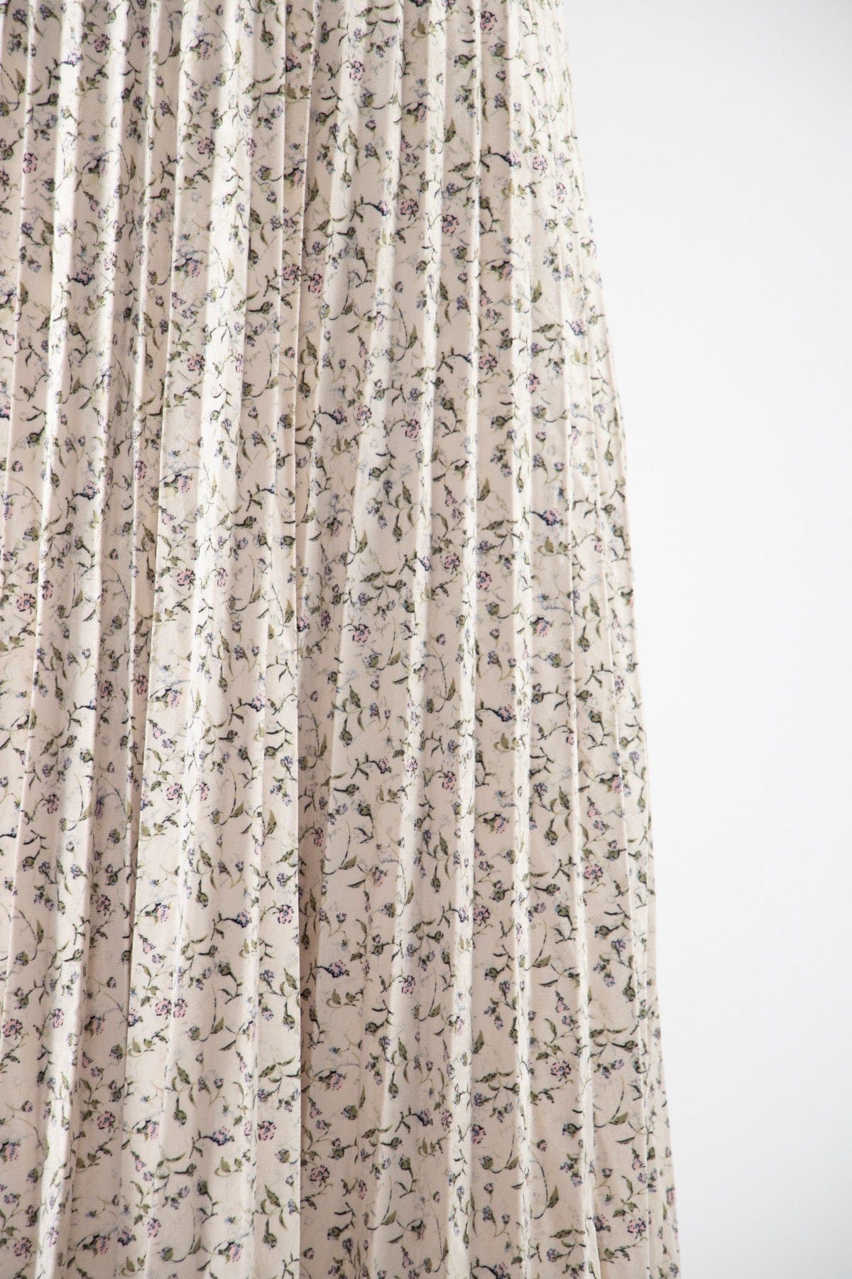 نتشي تنورة ميدي مشجرة بليسيه