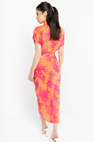 نتشي فستان ميدي أكمام قصير مشجر بحزام خصر