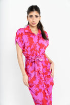 نتشي فستان ميدي أكمام قصير مشجر بحزام خصر