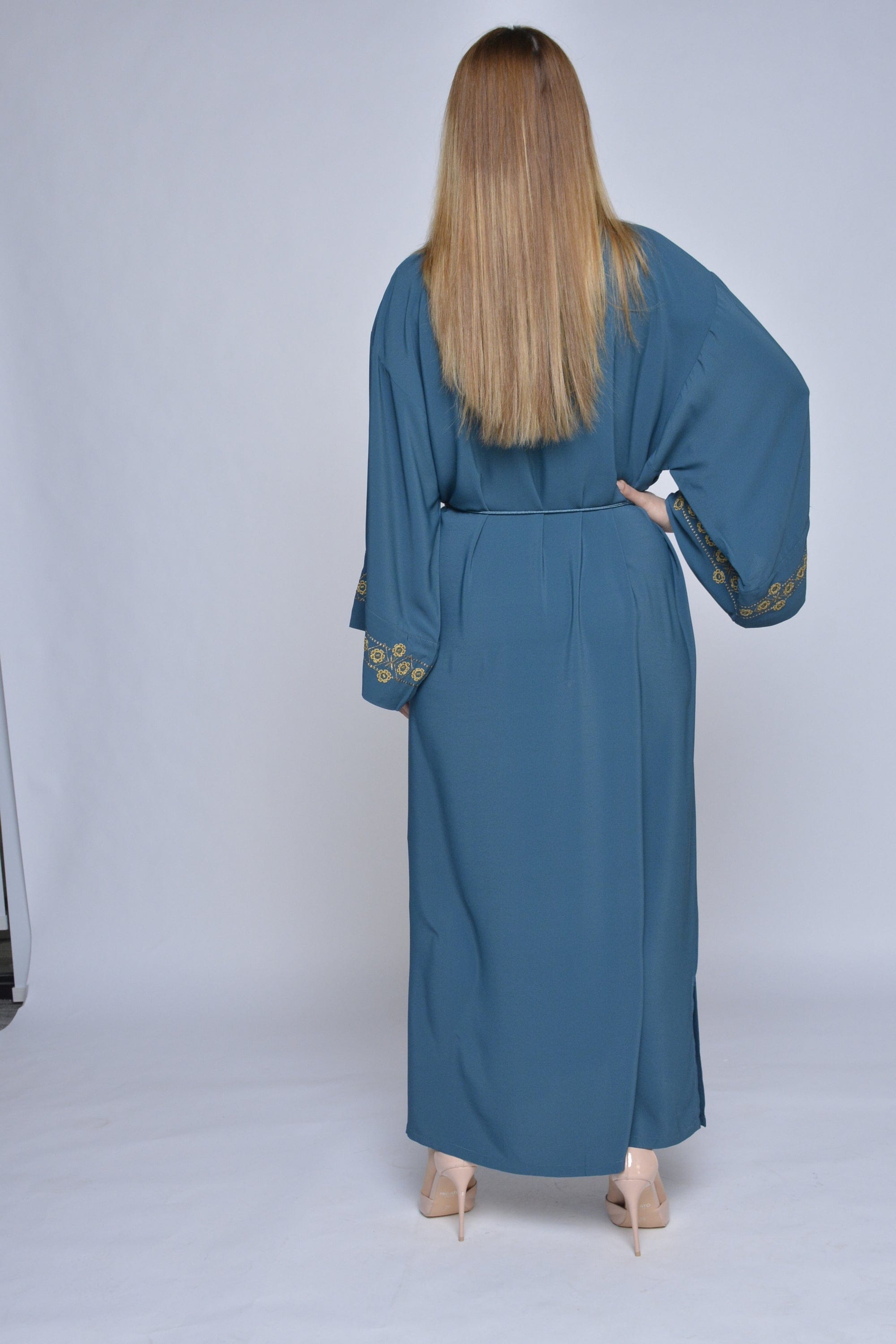 ديامانتين قفطان مطرزة ماكسي بأكمام طويلة