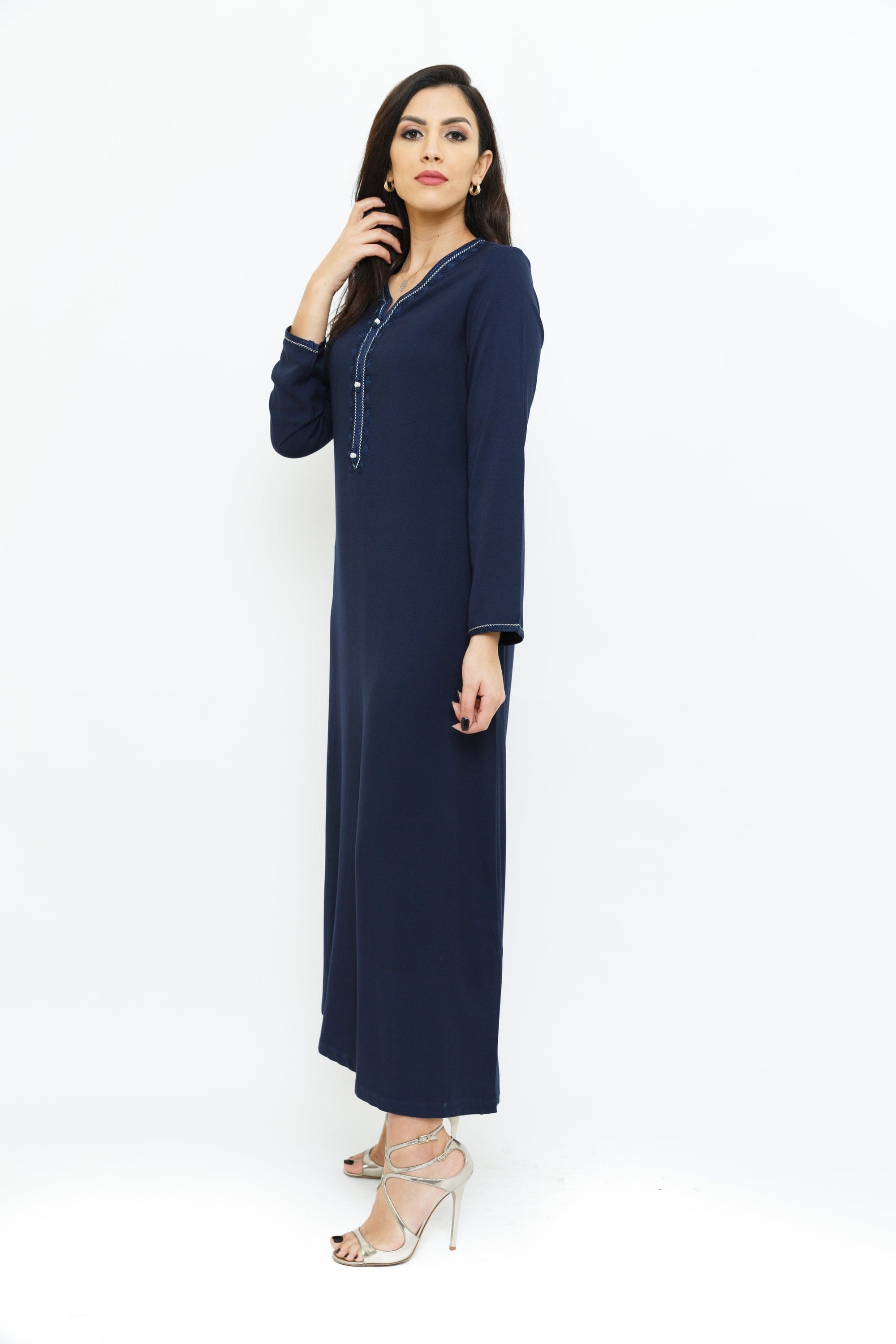 ديامانتين جلابية للنساء باكمام طويلة مزينة بتطريز على الصدر ونهاية الاكمام أزرق غامق