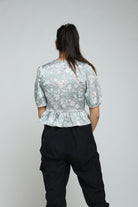 نتشي بلوزة ستان مشجرة مخصرة بفتحة سبعة كم قصير منفوخ نسائي