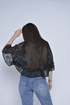 نتشي بلوزة دانتيل واسعة وشفافة كم واسع نسائي