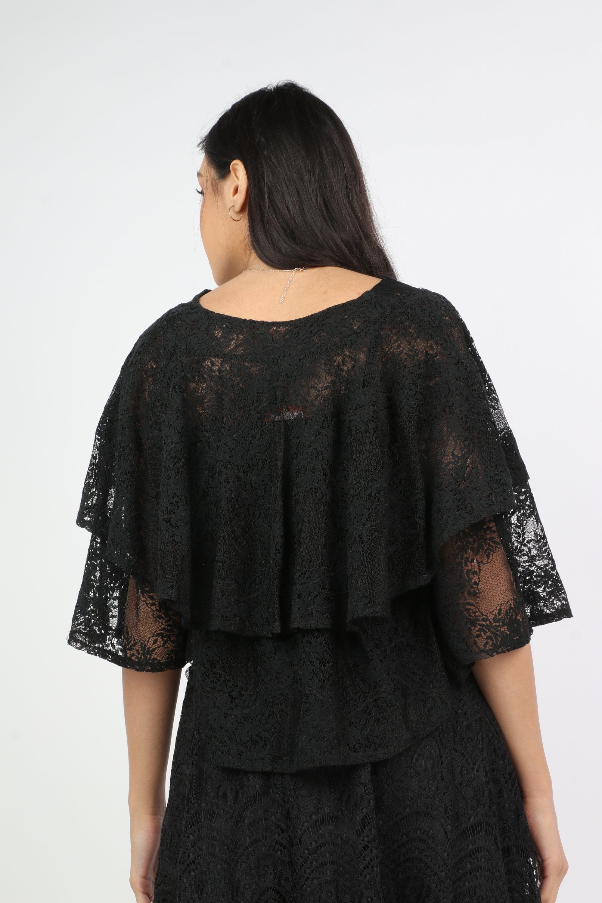 نتشي بلوزة دانتيل فراشة مفتوحة طبقتين بزرار نص كم نسائي