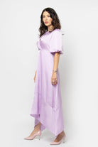 نتشي فستان ميدي قصير الأكمام طويل من الأمام وقصير من الخلف