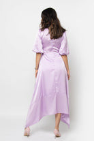 نتشي فستان ميدي قصير الأكمام طويل من الأمام وقصير من الخلف