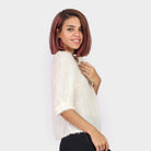 نتشي بلوزة ريش برقبة دائرية نص كم نسائي