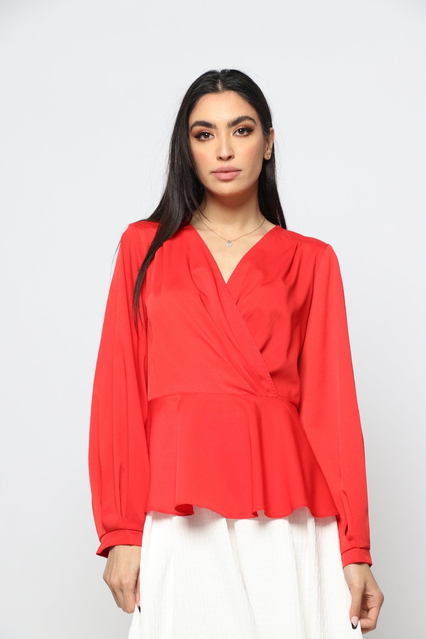 نتشي بلوزة بوليستر متداخلة كم طويل منفوخة نسائي