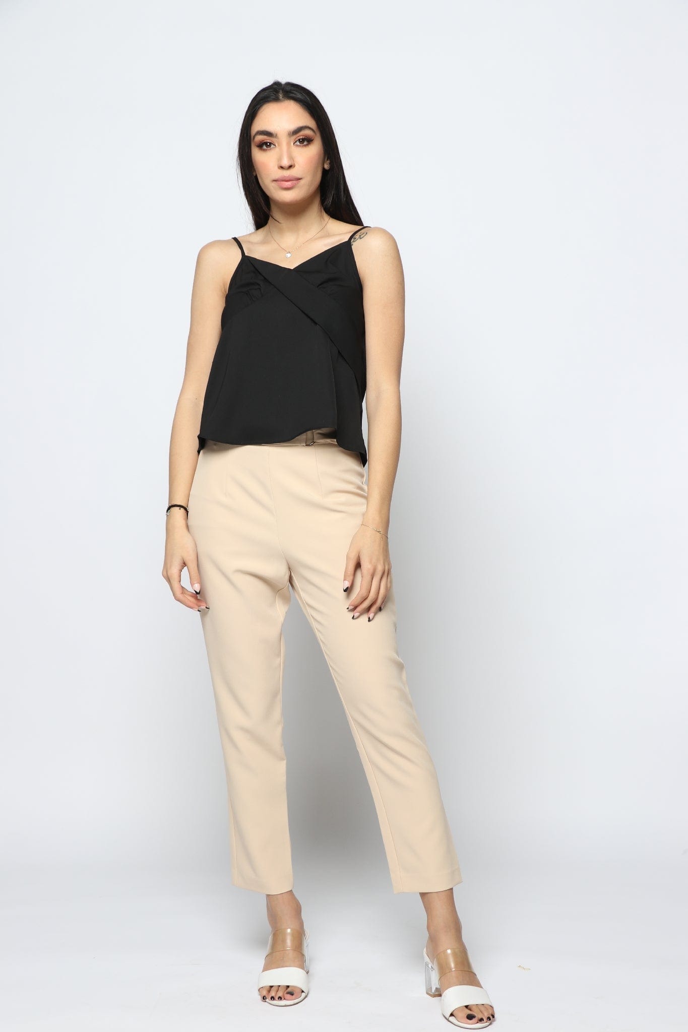 نتشي بلوزة حمالات سادة نسائي