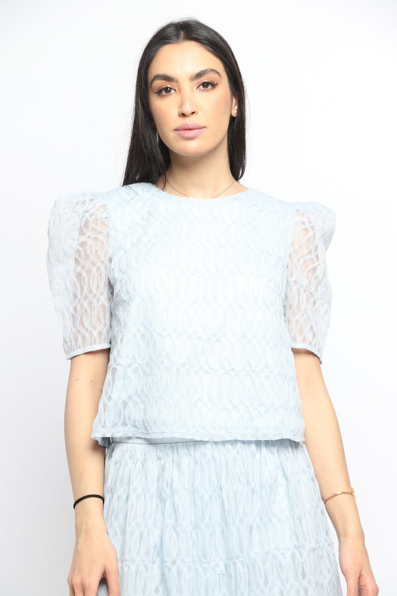 نتشي بلوزة شيفون مبطن بكم قصير بف نسائي