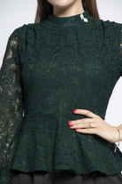 نتشي بلوزة دانتيل نبطن بأكمام طويلة شفافة