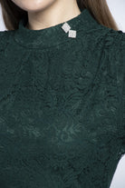 نتشي بلوزة دانتيل نبطن بأكمام طويلة شفافة