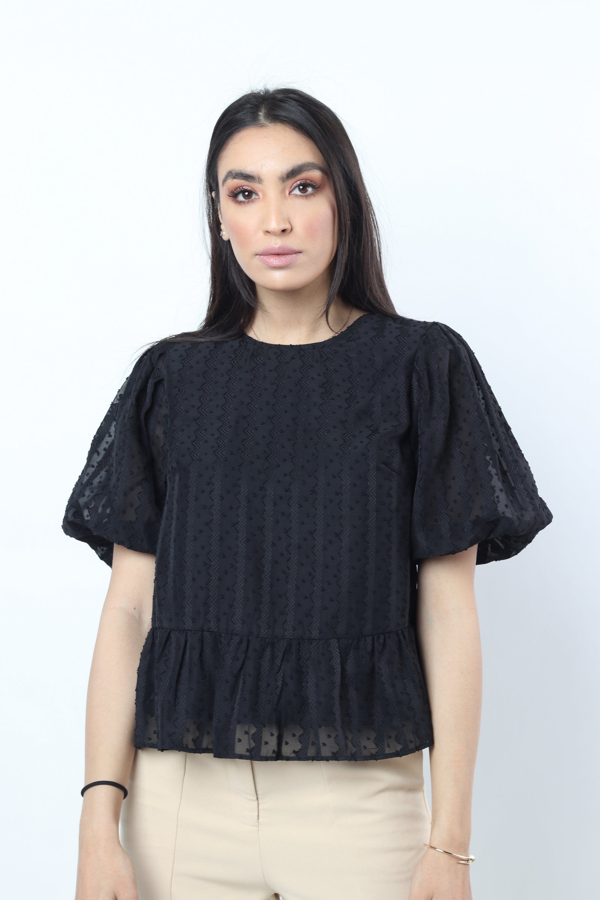 نتشي بلوزة كم منفوخ نص كم نسائية