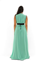 ديامانتين عباية مغربي بدون أكمام من الشيفون الناعم مزينة بتطريز على الصدر للأسفل أخضر