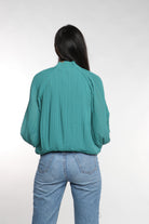 نتشي سترة سادة بكسرات بسحاب بأكمام طويلة