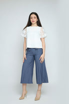 نتشي بنطلون بقصه واسعه من الأسفل ببجيوب