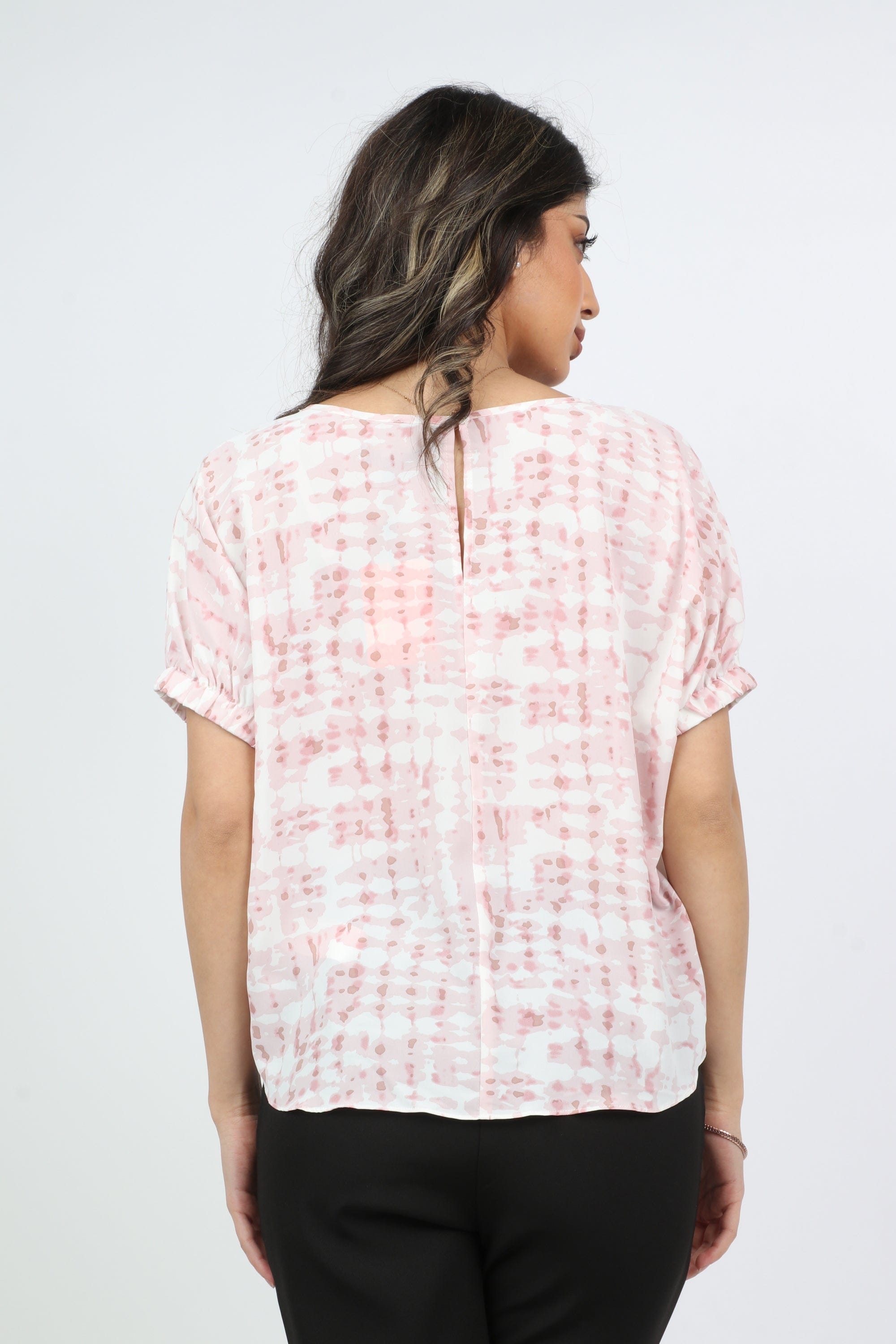 نتشي بلوزة مموجة كم قصير نسائي