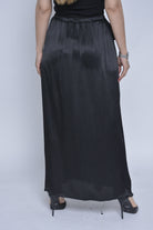 نتشي تنورة طويلة سادة لامعة بكشكش من أعلى لأسفل نسائية