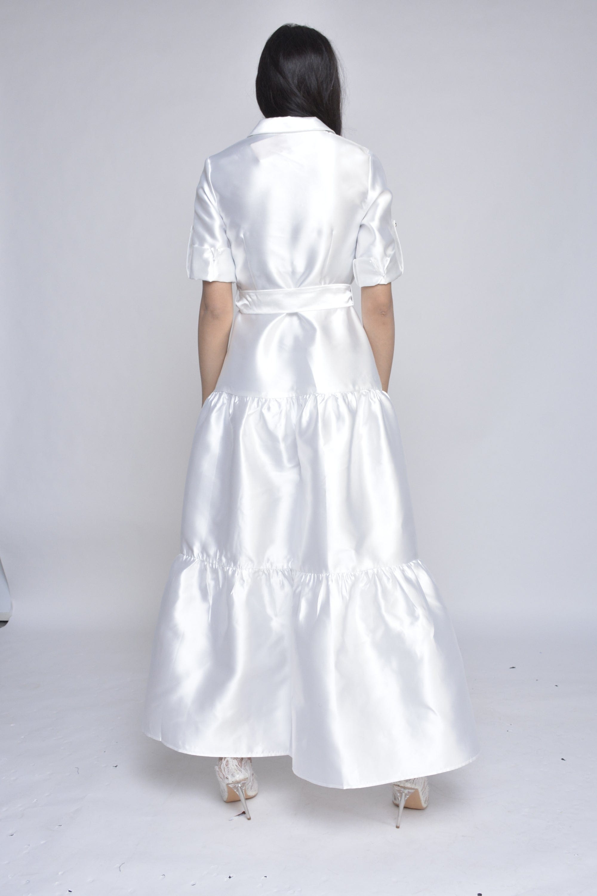 نتشي فستان ماكسي ناعم 3/4 كم طويل بأزرار أمامية