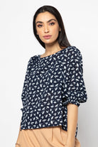 نتشي بلوزة مشجرة بفتحة دائرية 3/4 كم مع أسورة نسائي