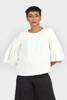 نتشي بلوزة سادة 3/4 كم منفوخ نسائي