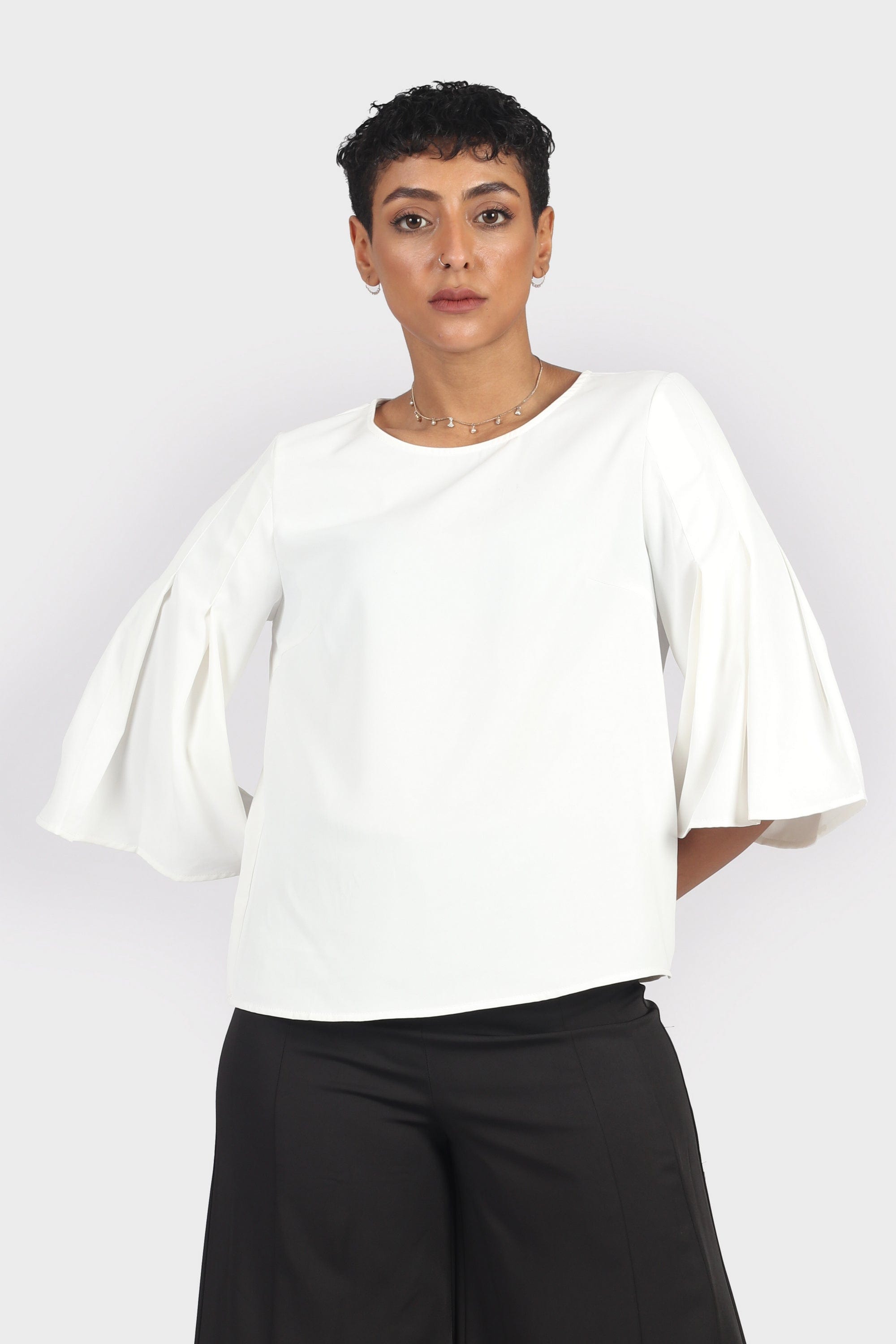 نتشي بلوزة سادة 3/4 كم منفوخ نسائي